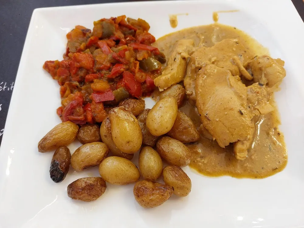 Émincé de Poulet Sauce Curry